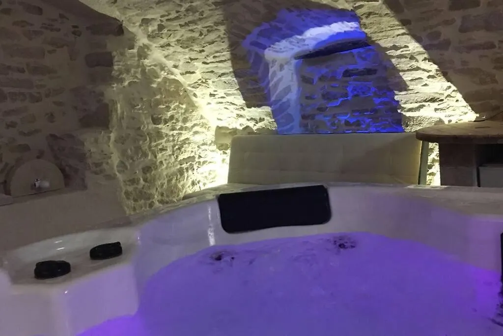 Holiday home Les Secrets De L'Isle Villa France